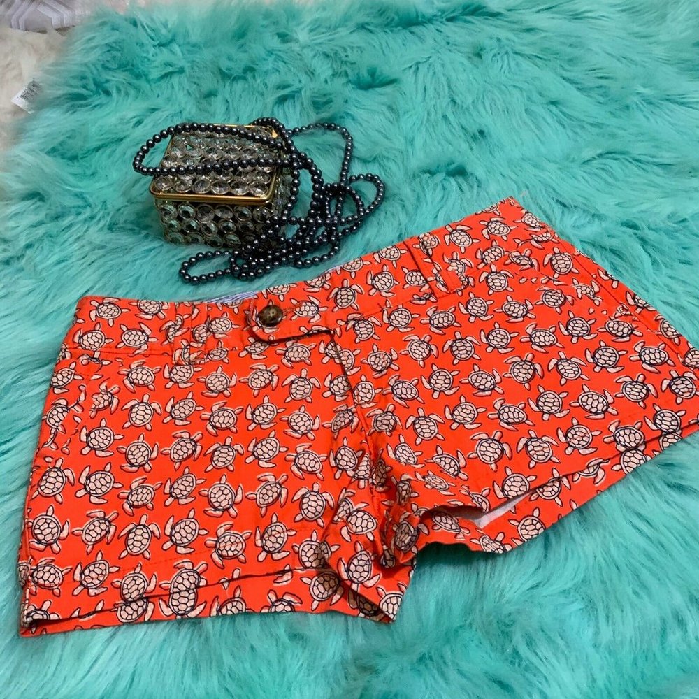 NWOT RED CAMEL SHORT Size 5 turtle patterns V2